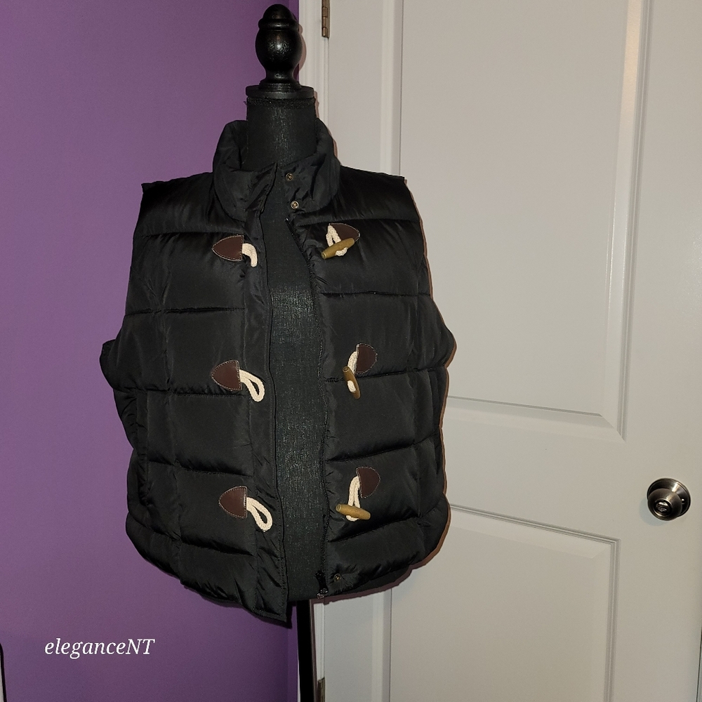 Arizona Jeans Black Puffer Vest with Toggle Closures Sz: 1X - Picture 11 of 12